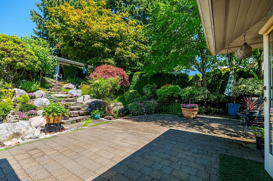 628 E 7th Street North Vancouver, BC - 4