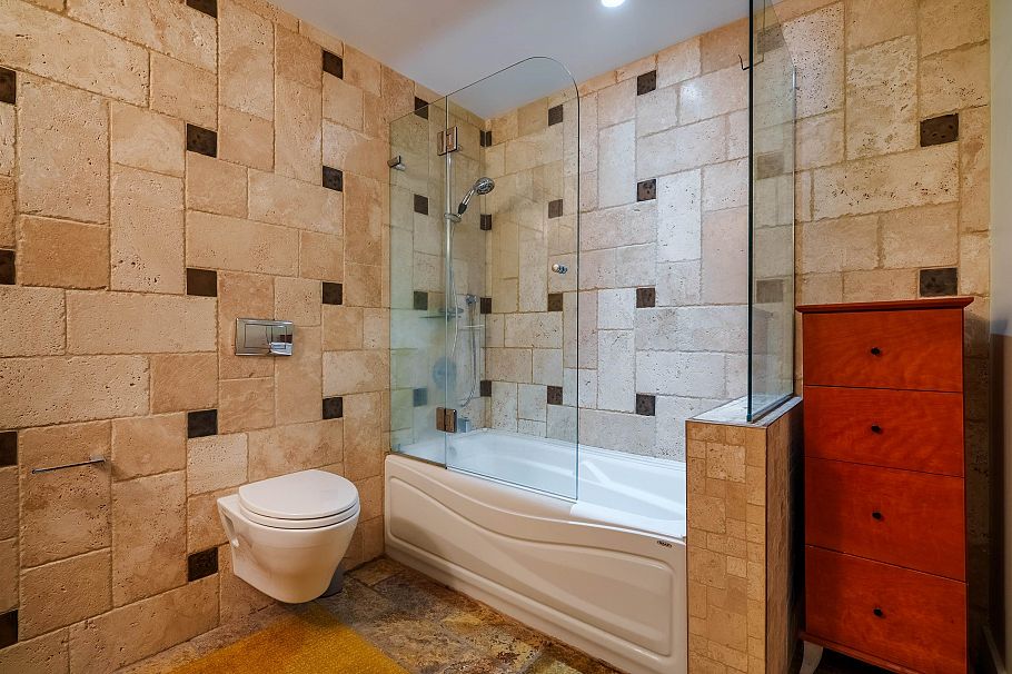 4066 Norwood Avenue North Vancouver, BC - 17