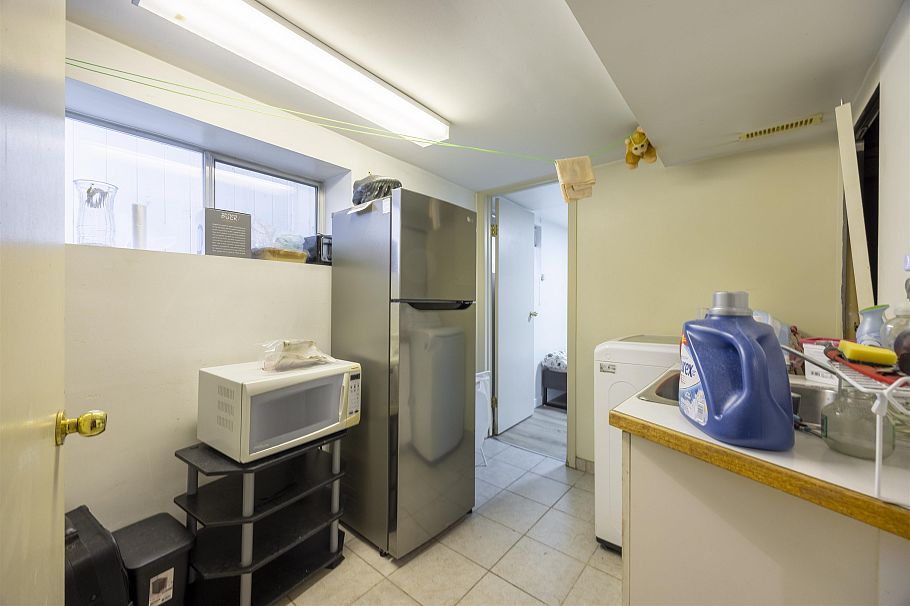 389 E 63rd Avenue Vancouver, BC - 13