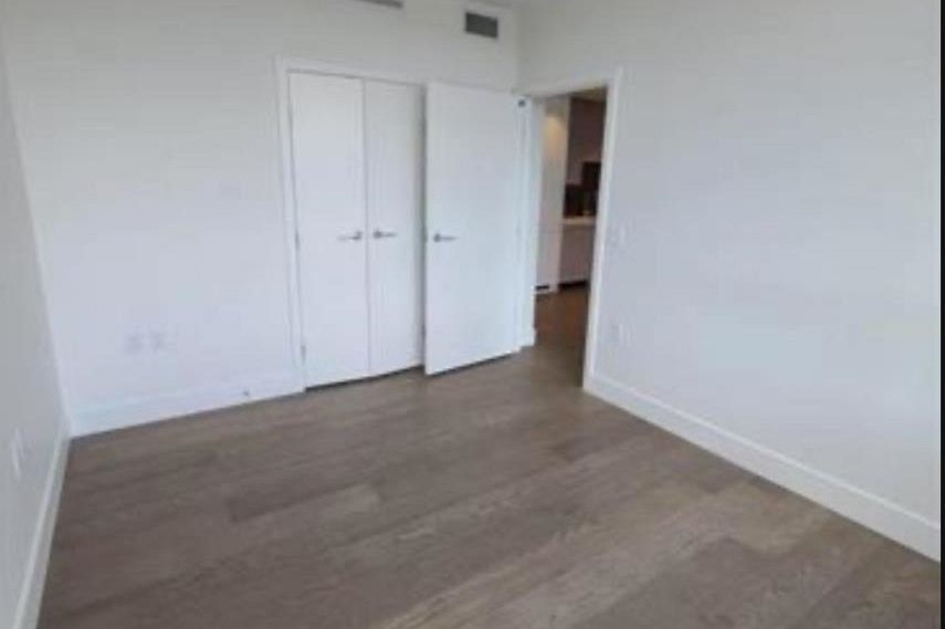 704 1675 Lions Gate Lane North Vancouver, BC - 2