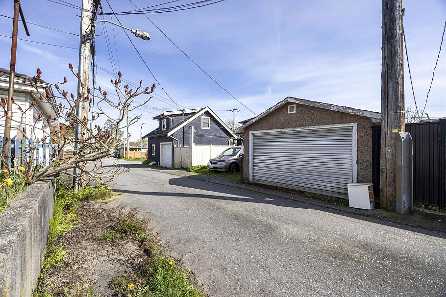 389 E 63rd Avenue Vancouver, BC - 23