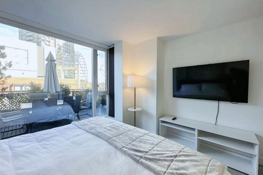 309 555 Abbott Street Vancouver, BC - 4