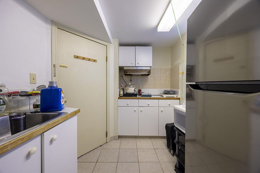 389 E 63rd Avenue Vancouver, BC - 12