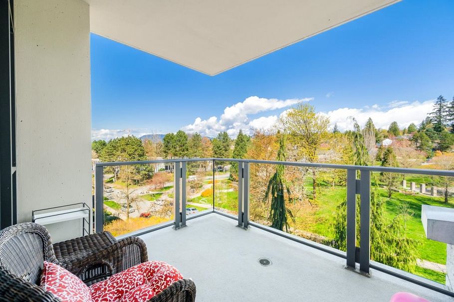 403 4685 Valley Drive Vancouver, BC - 4