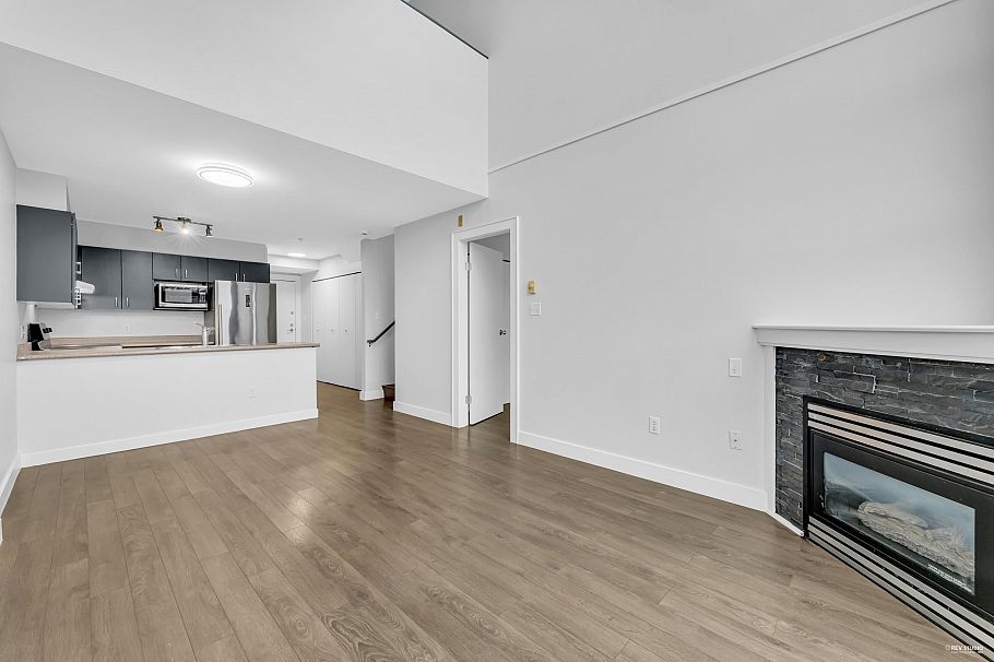 319 418 E Broadway Vancouver, BC - 12