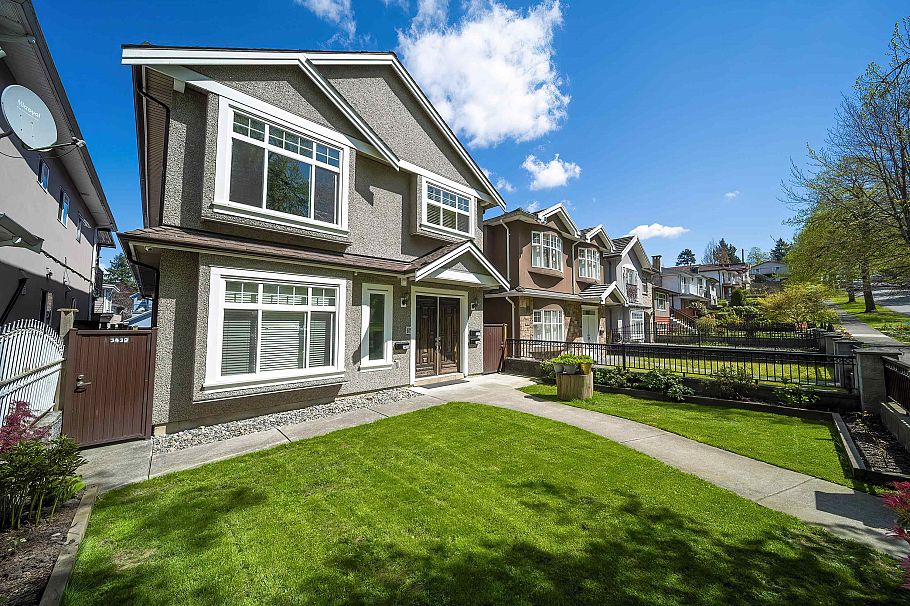 3443 Price Street Vancouver, BC - 1