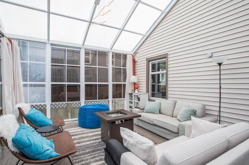 344 W 23rd Street North Vancouver, BC - 14