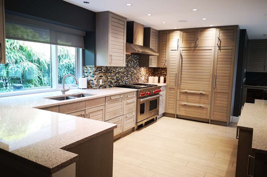 6187 Mackenzie Street Vancouver, BC - 3