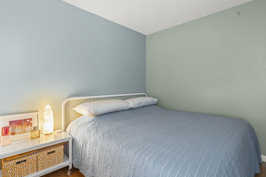 308 168 Powell Street Vancouver, BC - 11