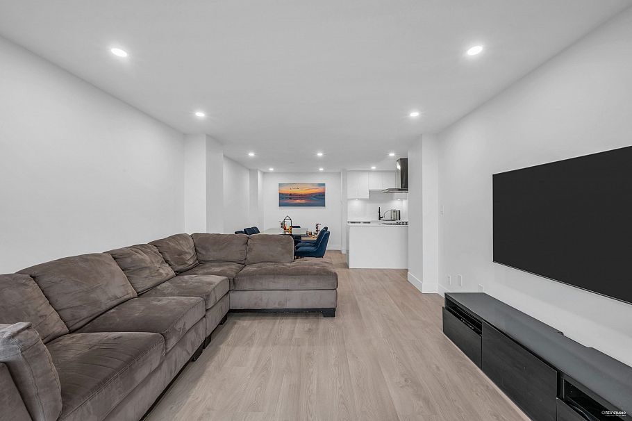 1502 2016 Fullerton Avenue North Vancouver, BC - 5