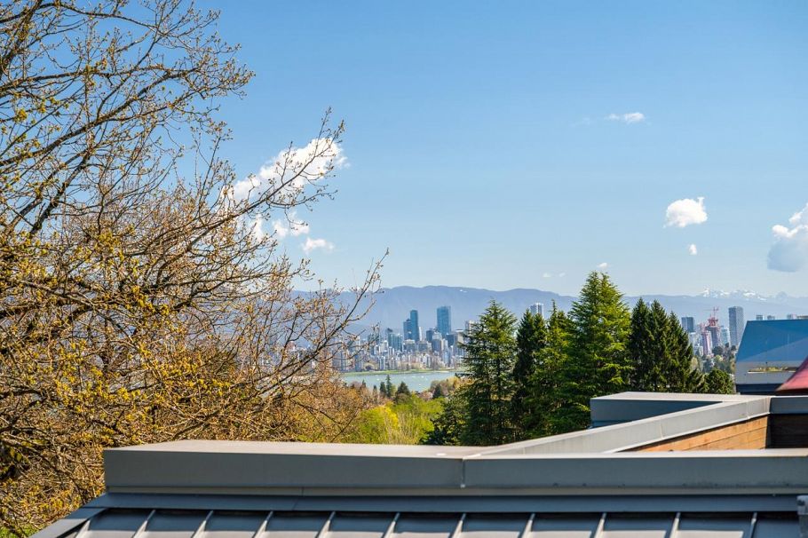 4320 W 8th Avenue Vancouver, BC - 26