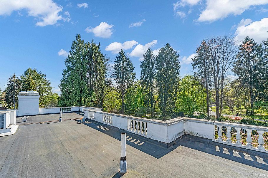 3380 The Crescent Vancouver, BC - 25