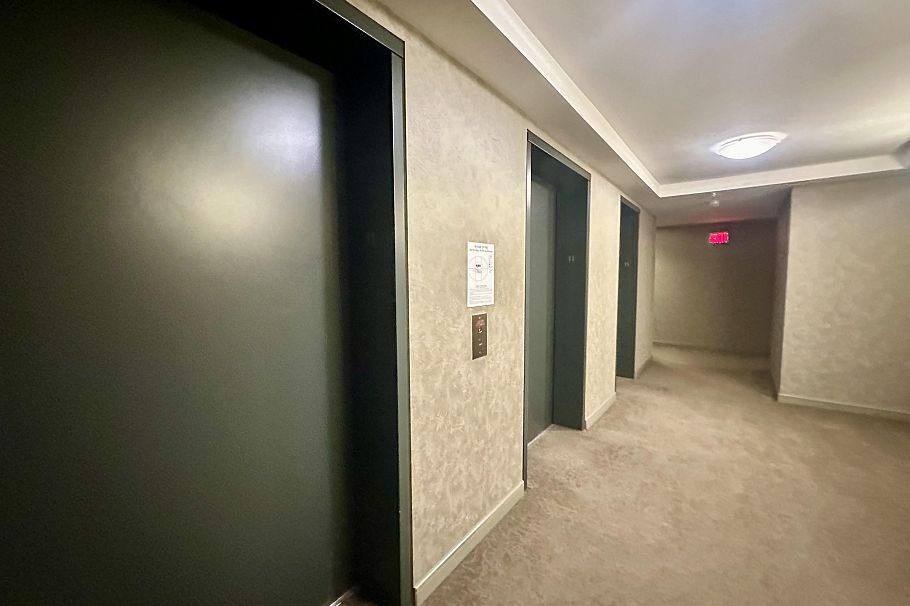 1106 1200 Alberni Street Vancouver, BC - 5