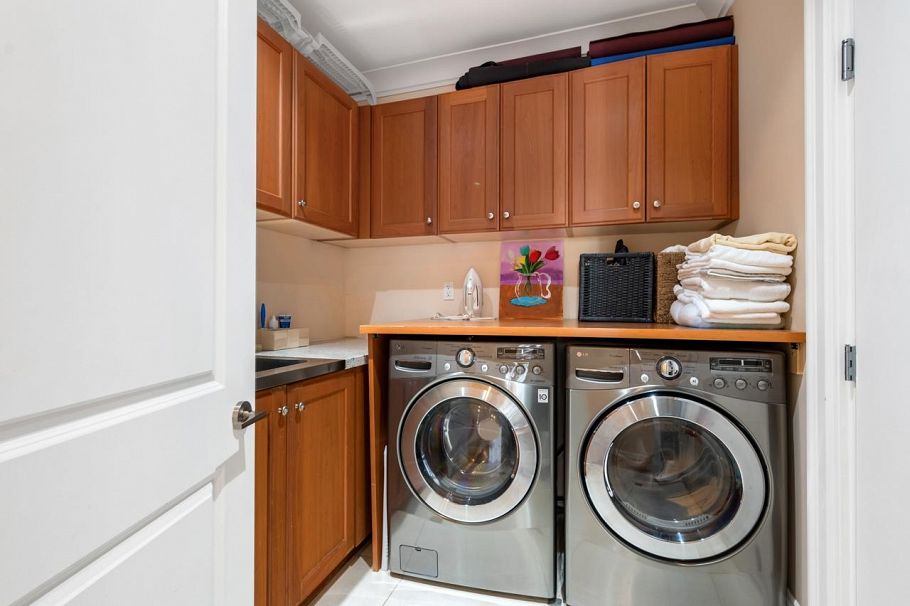 4320 W 8th Avenue Vancouver, BC - 23