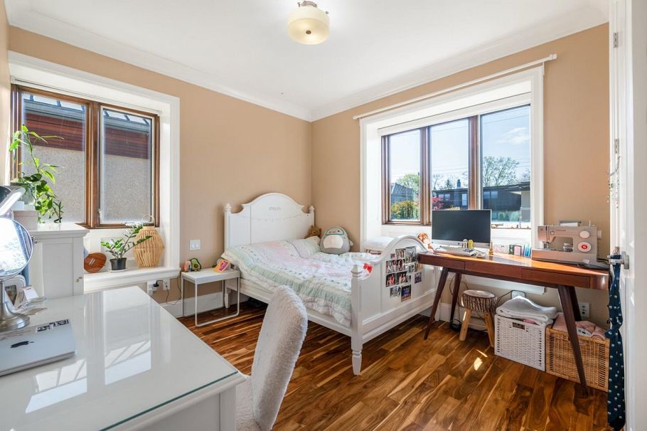 4320 W 8th Avenue Vancouver, BC - 14