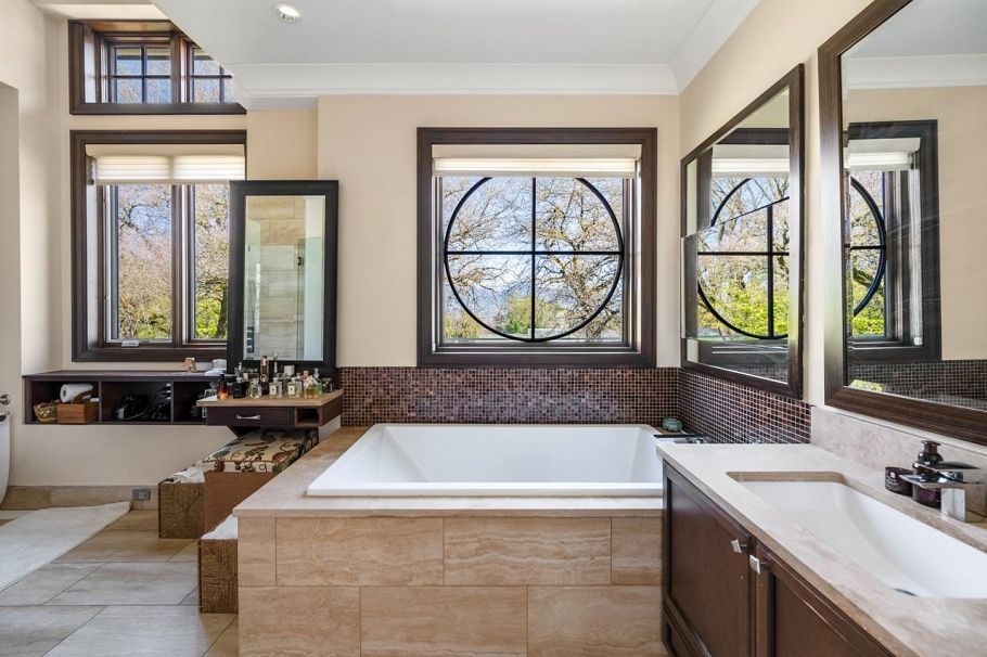 4320 W 8th Avenue Vancouver, BC - 11