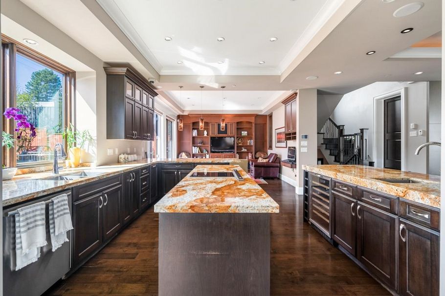 4320 W 8th Avenue Vancouver, BC - 6