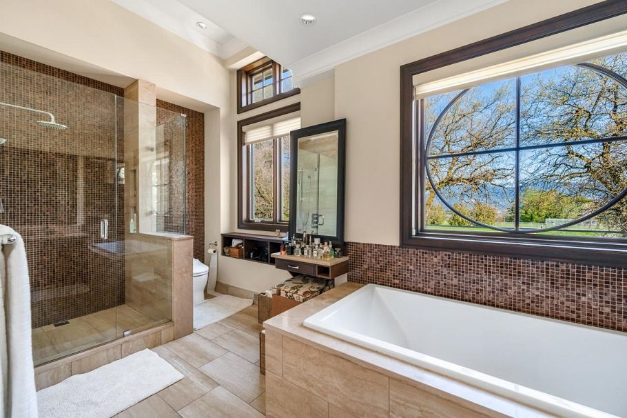 4320 W 8th Avenue Vancouver, BC - 12