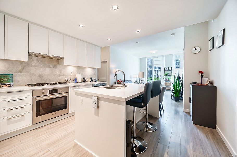 301 3188 Riverwalk Avenue Vancouver, BC - 9