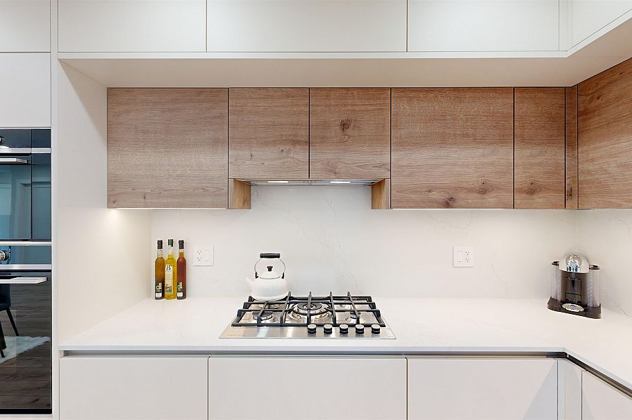 916 Montroyal Boulevard North Vancouver, BC - 6