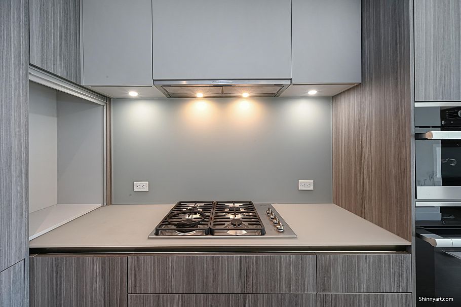 153 W 41st Avenue Vancouver, BC - 8