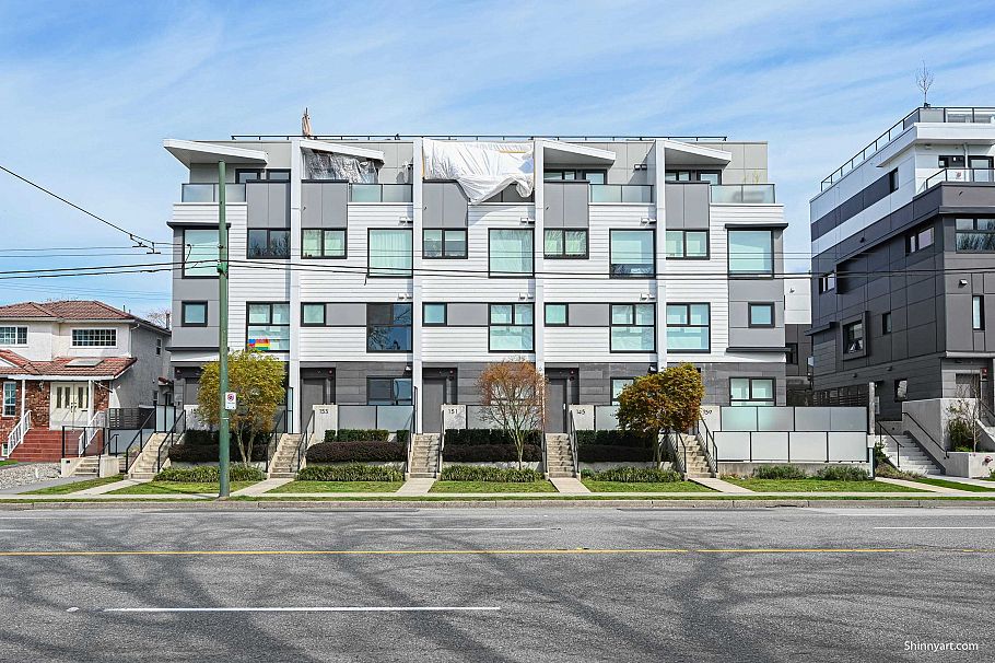 153 W 41st Avenue Vancouver, BC - 18