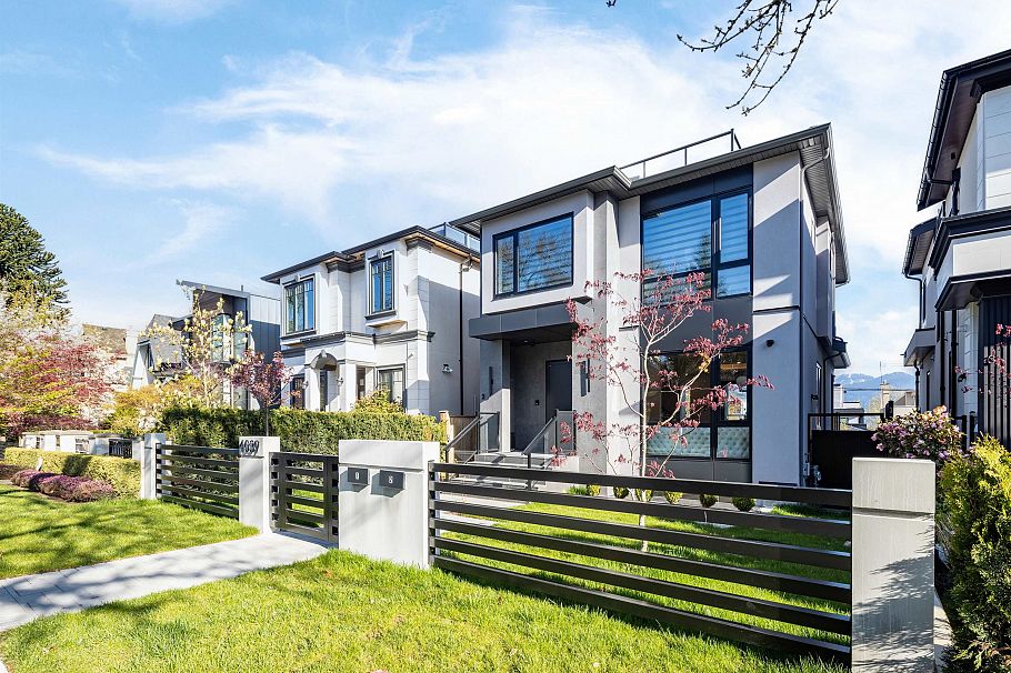 4039 W 11th Avenue Vancouver, BC - 3