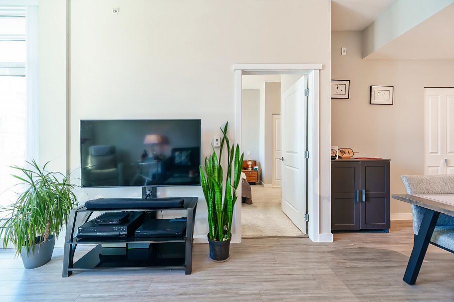 301 3188 Riverwalk Avenue Vancouver, BC - 6