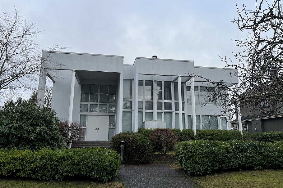 1289 W 51st Avenue Vancouver, BC - 1