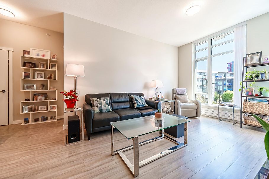301 3188 Riverwalk Avenue Vancouver, BC - 3