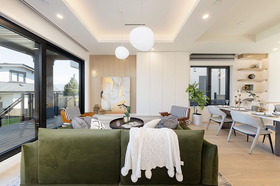 4039 W 11th Avenue Vancouver, BC - 5