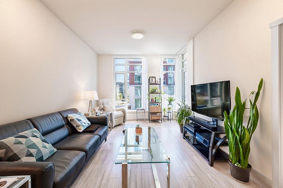 301 3188 Riverwalk Avenue Vancouver, BC - 1