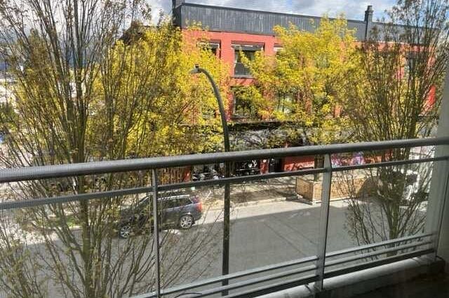 205 3333 Main Street Vancouver, BC - 11