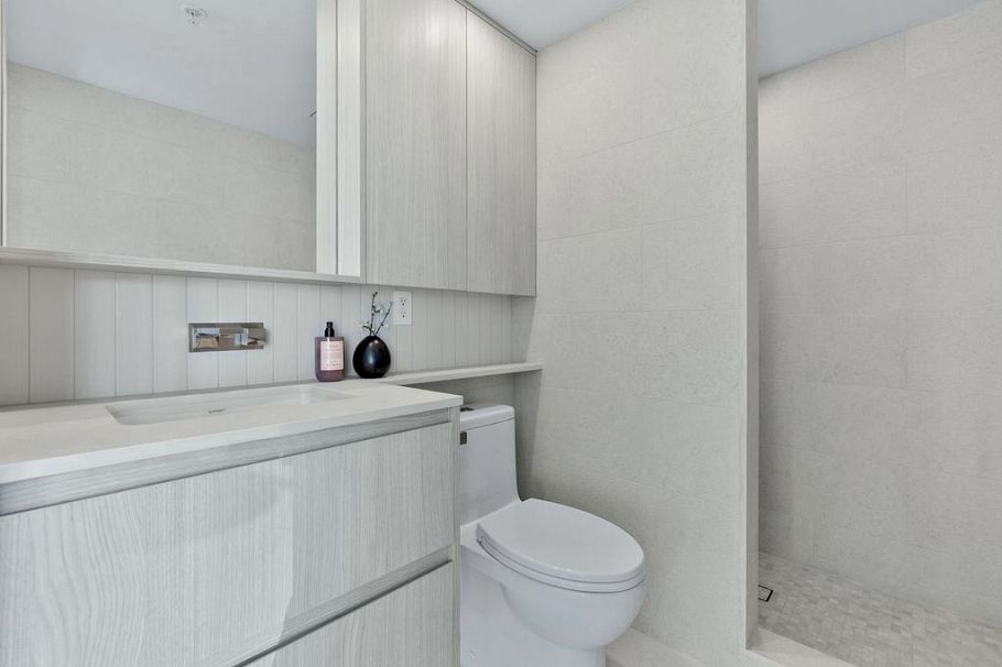 713 1887 Crowe Street Vancouver, BC - 16