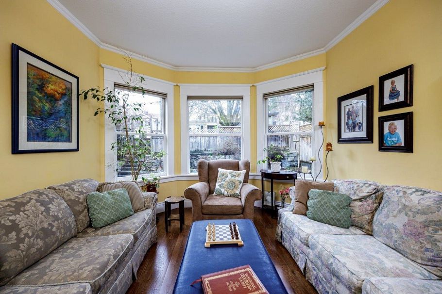 145 E Kings Road North Vancouver, BC - 5