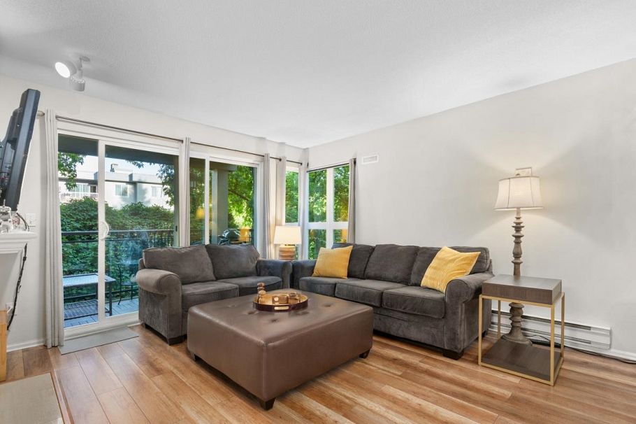 303 106 W Kings Road North Vancouver, BC - 5