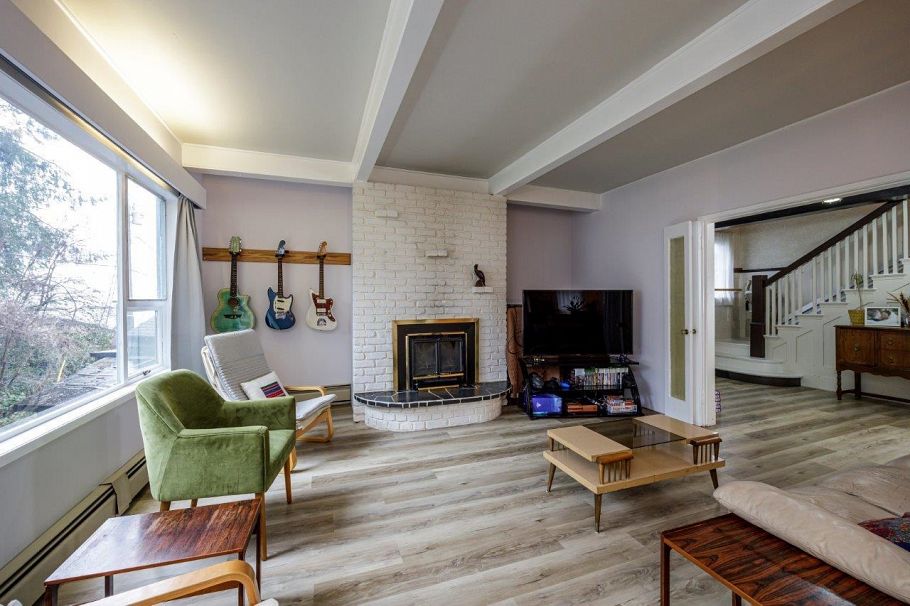 151 E Kings Road North Vancouver, BC - 6