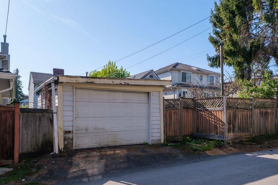 7898 Osler Street Vancouver, BC - 30