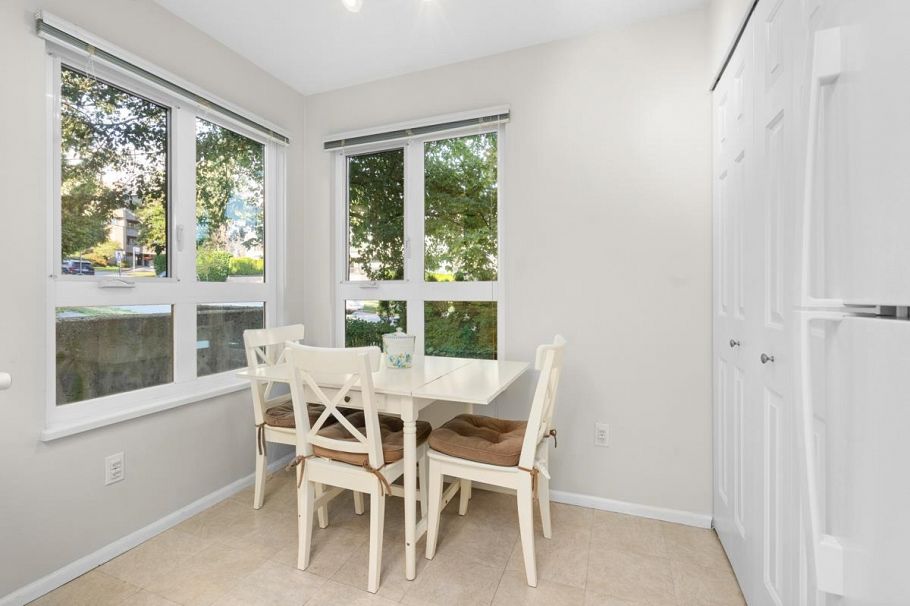 303 106 W Kings Road North Vancouver, BC - 7