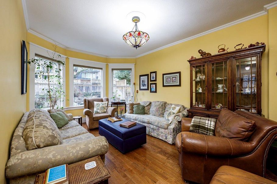 145 E Kings Road North Vancouver, BC - 4