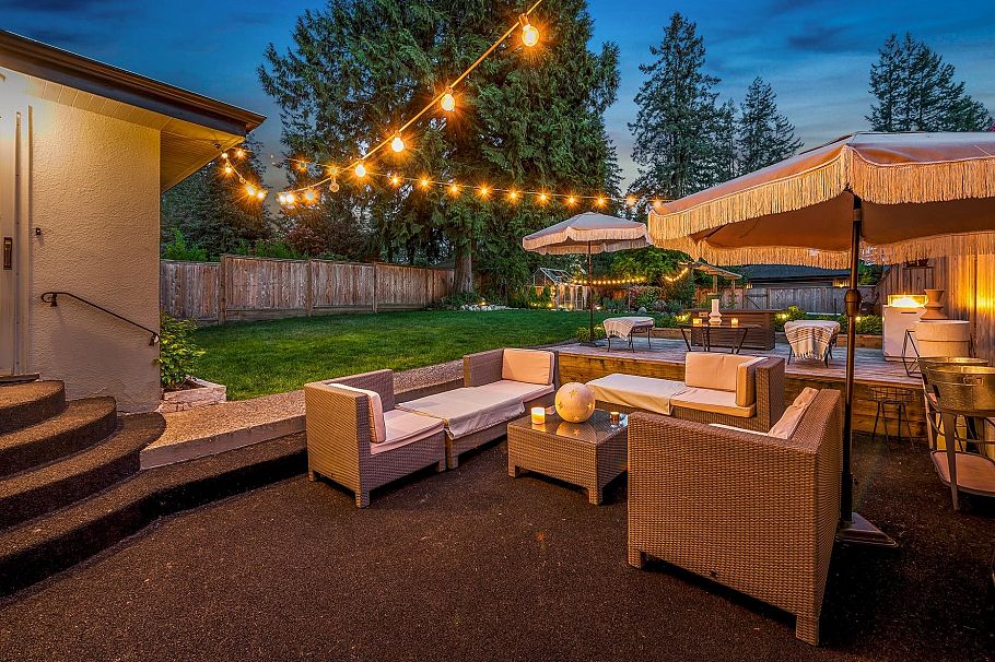 1335 W 22nd Street North Vancouver, BC - 37