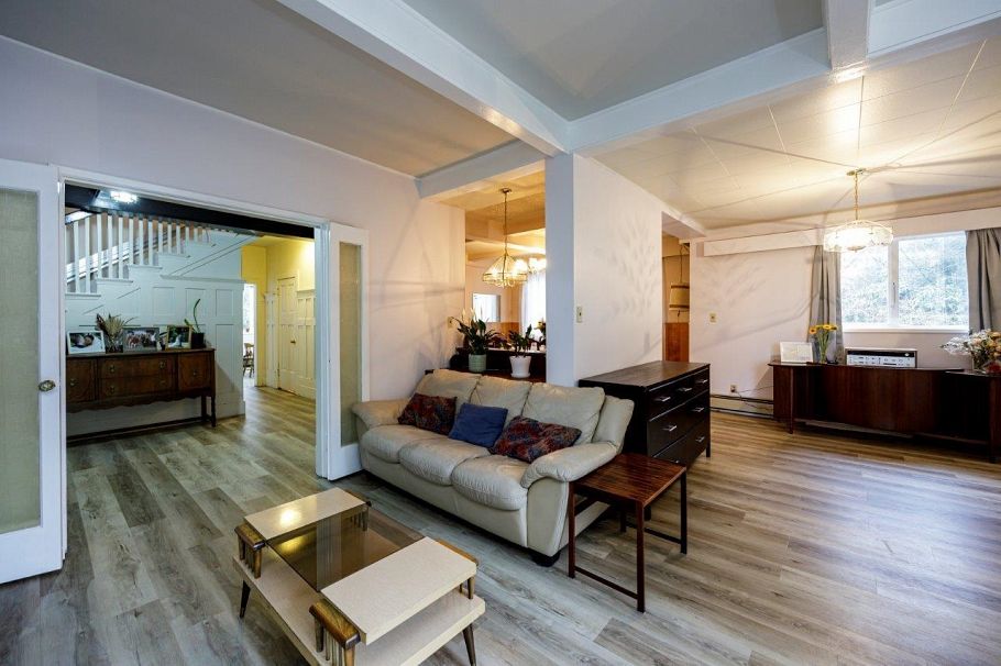 151 E Kings Road North Vancouver, BC - 8