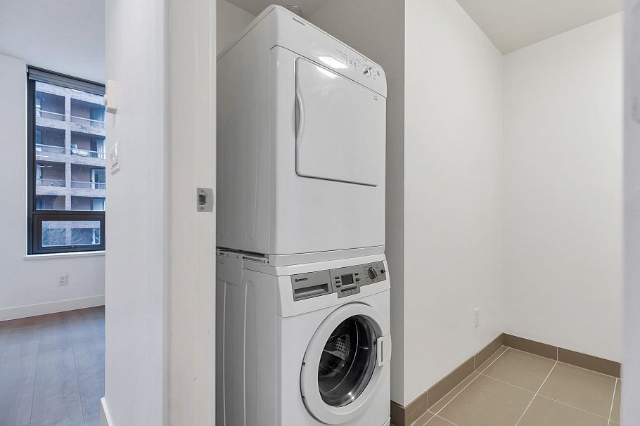 201 1308 Hornby Street Vancouver, BC - 17