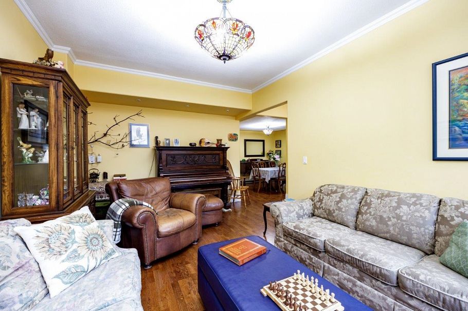 145 E Kings Road North Vancouver, BC - 6