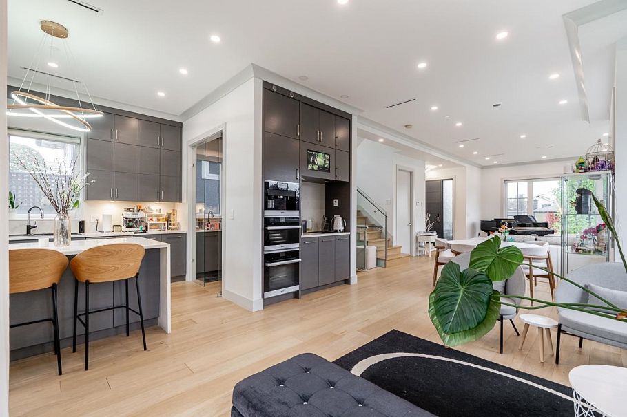 3804 W 20th Avenue Vancouver, BC - 8