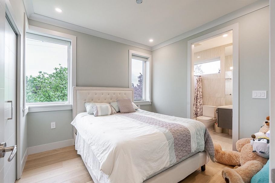 3804 W 20th Avenue Vancouver, BC - 27