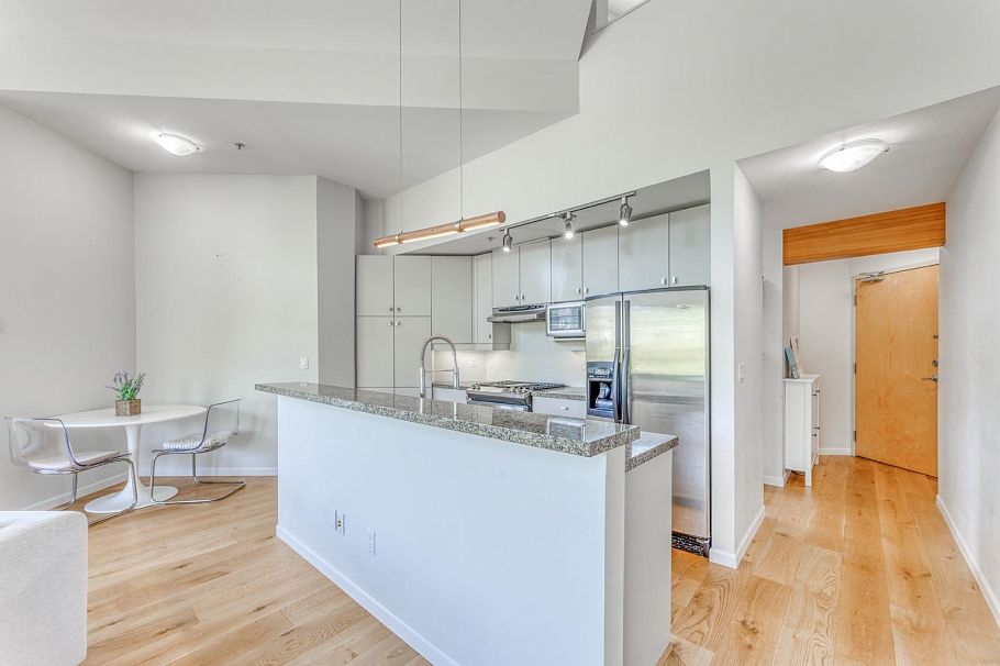 516 580 Raven Woods Drive North Vancouver, BC - 8