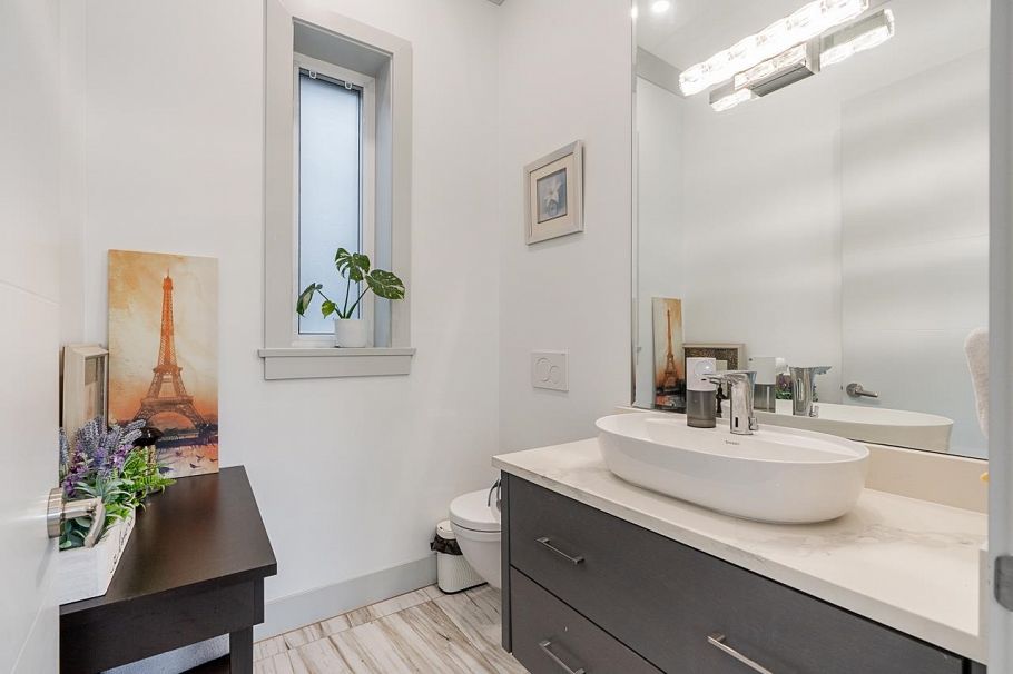 3804 W 20th Avenue Vancouver, BC - 17