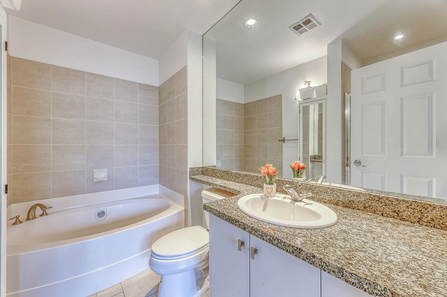 516 580 Raven Woods Drive North Vancouver, BC - 20