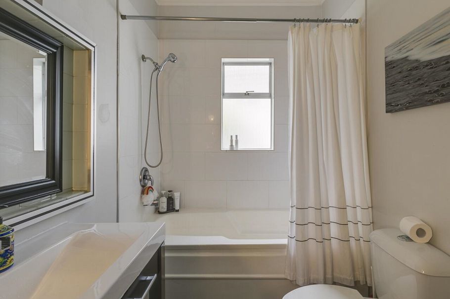 1577 E 26th Avenue Vancouver, BC - 24